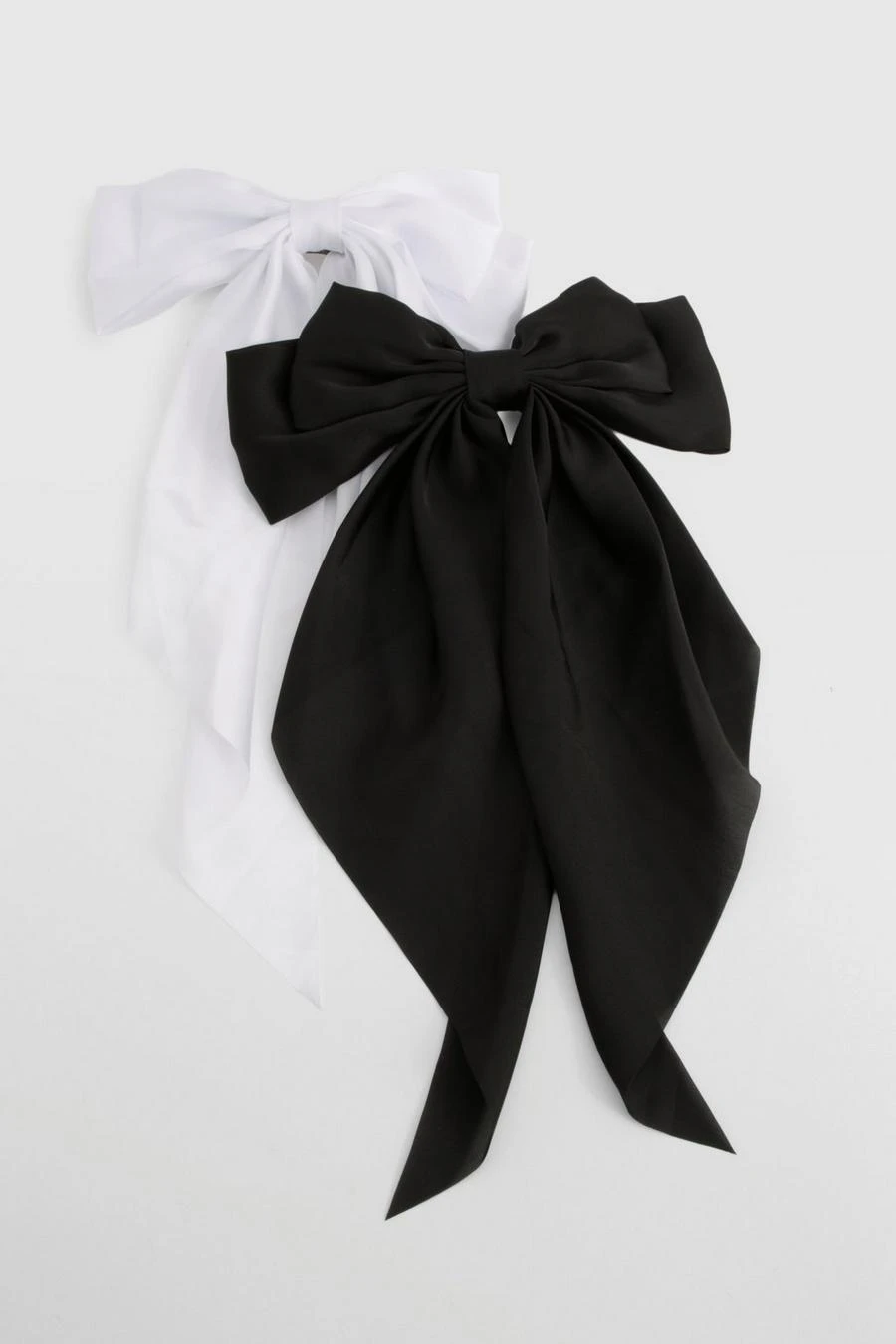 BOOHOO Oversized Satin Bow Hair Clip 2 Pack 1 BOOHOO Oversized Satin Bow Hair Clip 2 Pack