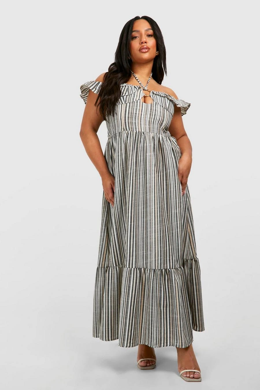 BOOHOO Plus Stripe Halterneck Tiered Maxi Dress 3 BOOHOO Plus Stripe Halterneck Tiered Maxi Dress - Image 3