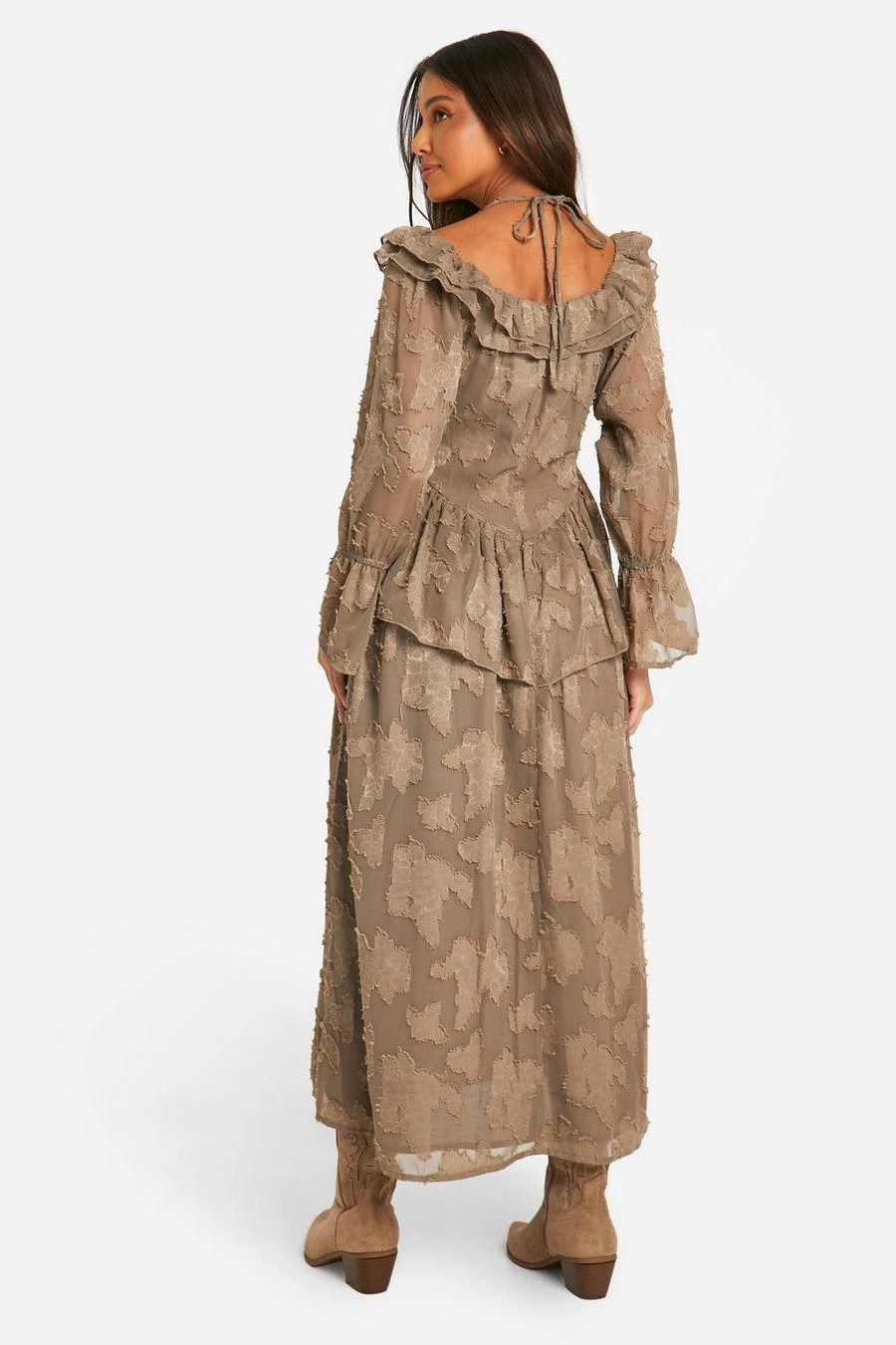 BOOHOO Textured Ruffle Front Midaxi Dress 2 BOOHOO Textured Ruffle Front Midaxi Dress - Image 2