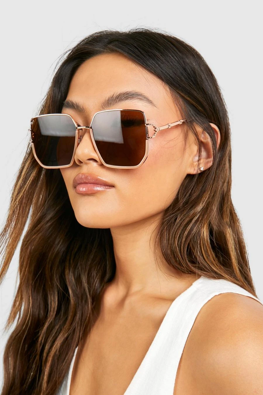 BOOHOO Oversized Tinted Navigator Sunglasses 2 BOOHOO Oversized Tinted Navigator Sunglasses - Image 2