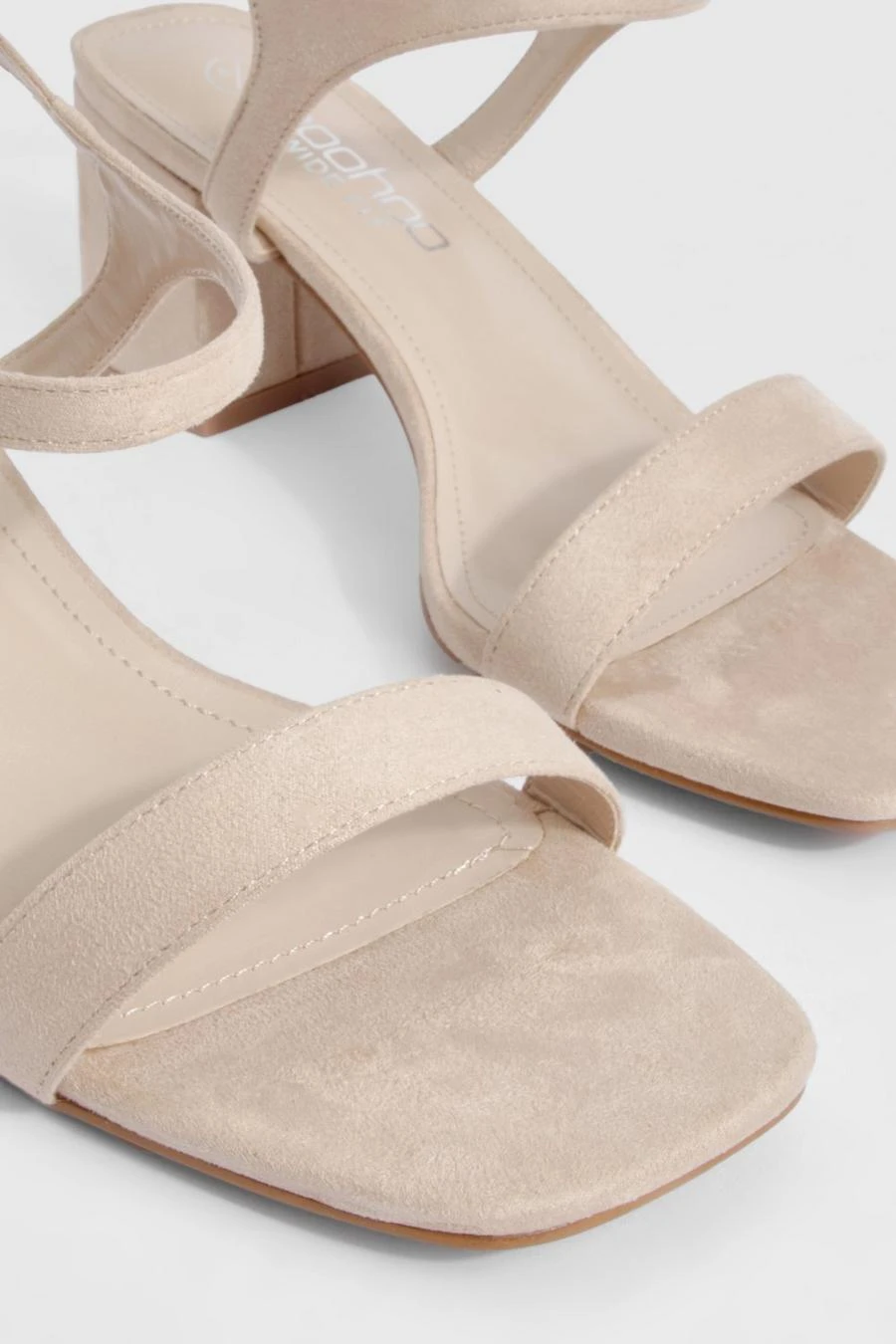 BOOHOO Wide Fit Low Block 2 Part Heels 4 BOOHOO Wide Fit Low Block 2 Part Heels - Image 4