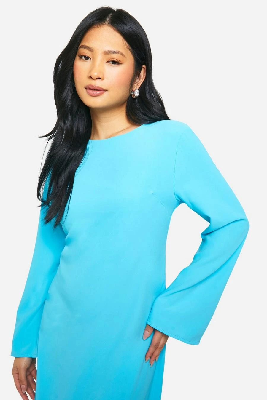 BOOHOO Petite Bow Detail Open Back Maxi Dress 4 BOOHOO Petite Bow Detail Open Back Maxi Dress - Image 4