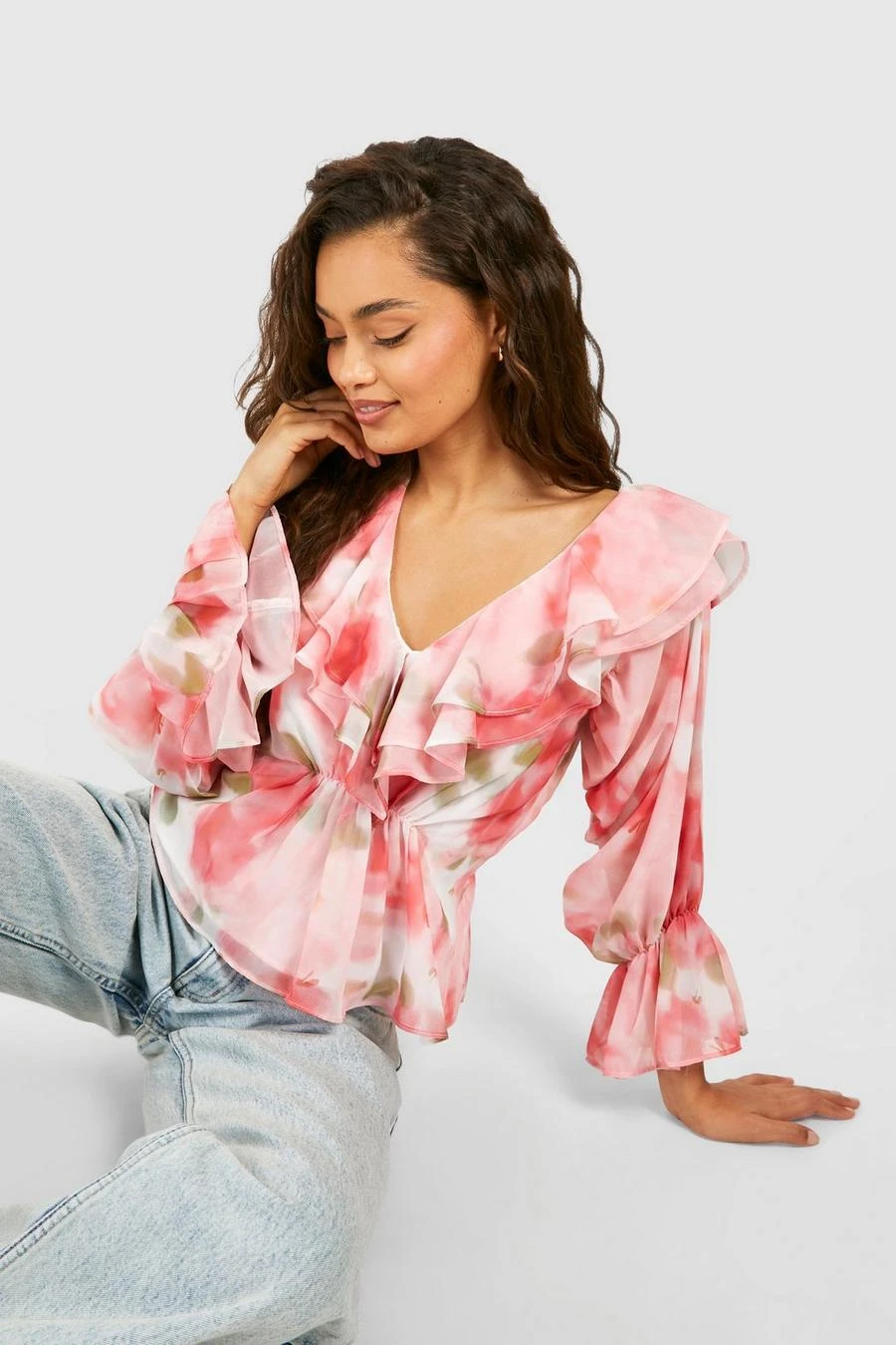 BOOHOO Blurred Floral Chiffon Ruffle Blouse 3 BOOHOO Blurred Floral Chiffon Ruffle Blouse - Image 3
