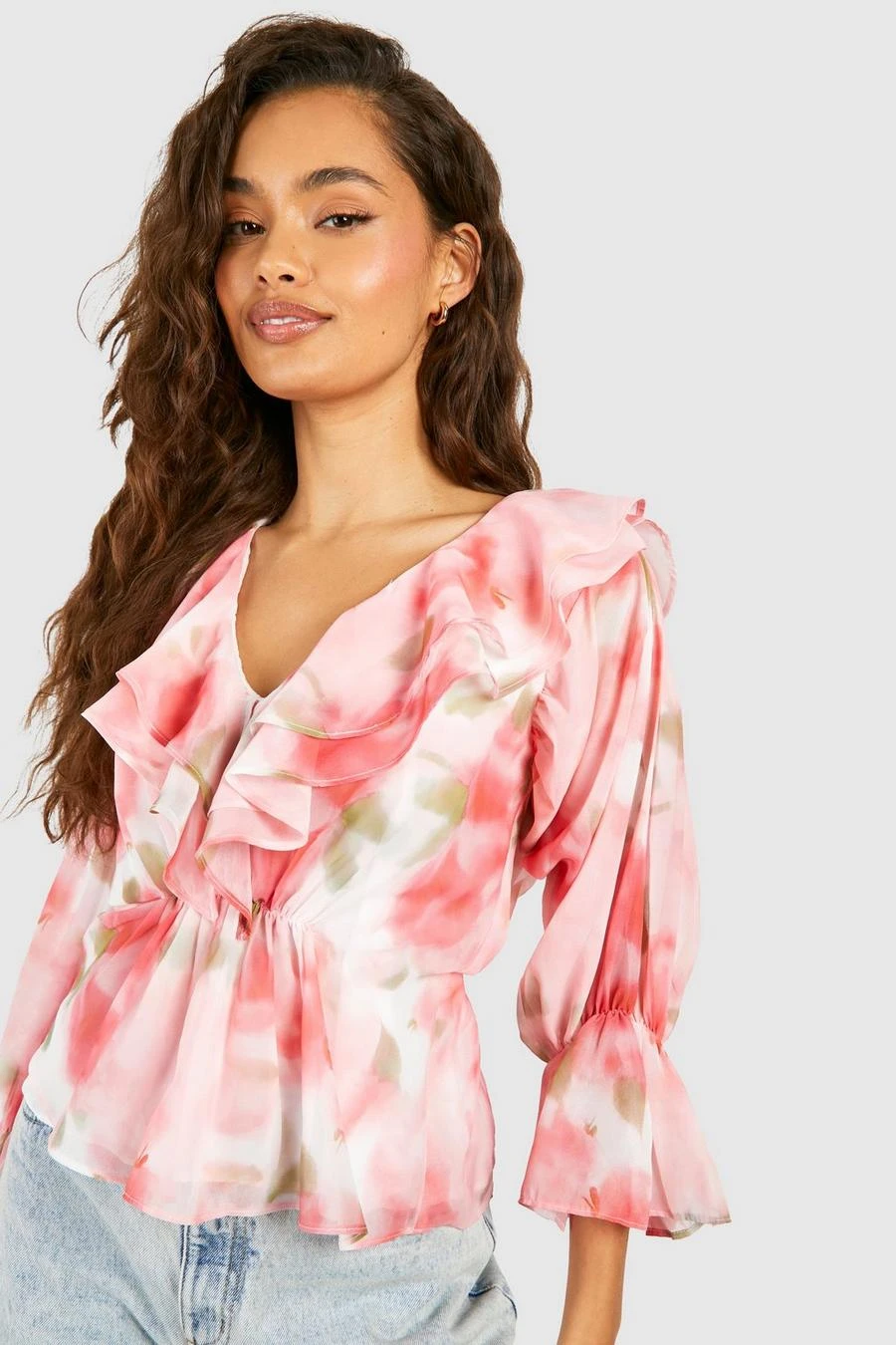 BOOHOO Blurred Floral Chiffon Ruffle Blouse 4 BOOHOO Blurred Floral Chiffon Ruffle Blouse - Image 4