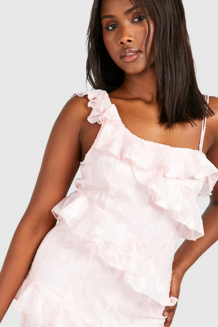 BOOHOO Textured Ruffle Asymmetric Maxi Dress 4 BOOHOO Textured Ruffle Asymmetric Maxi Dress - Image 4