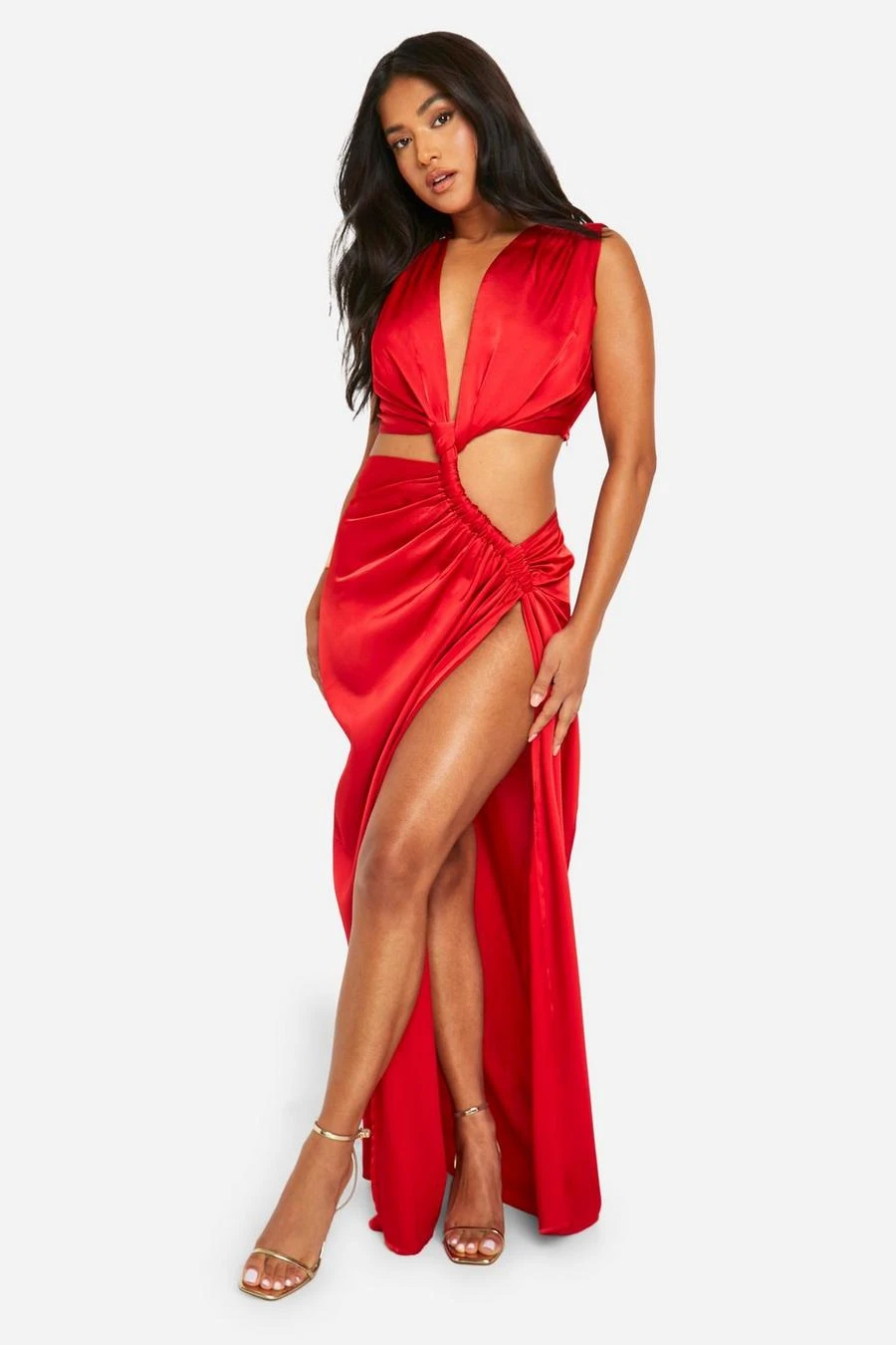 BOOHOO Petite Satin Ruched Detail Plunge Maxi Dress 3 BOOHOO Petite Satin Ruched Detail Plunge Maxi Dress - Image 3