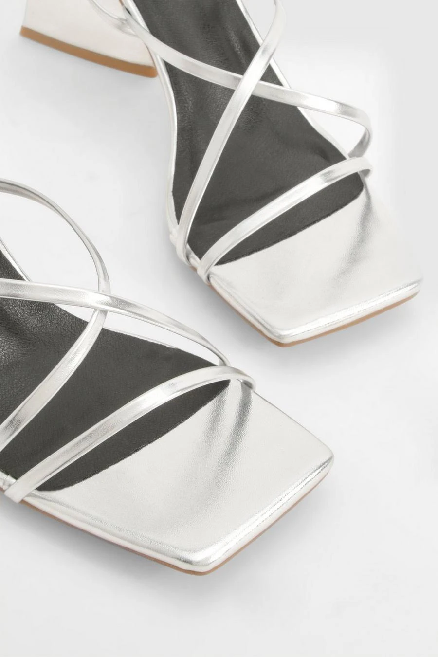 BOOHOO Flared Heel Metallic Cross Strap Heeled Sandals 4 BOOHOO Flared Heel Metallic Cross Strap Heeled Sandals - Image 4