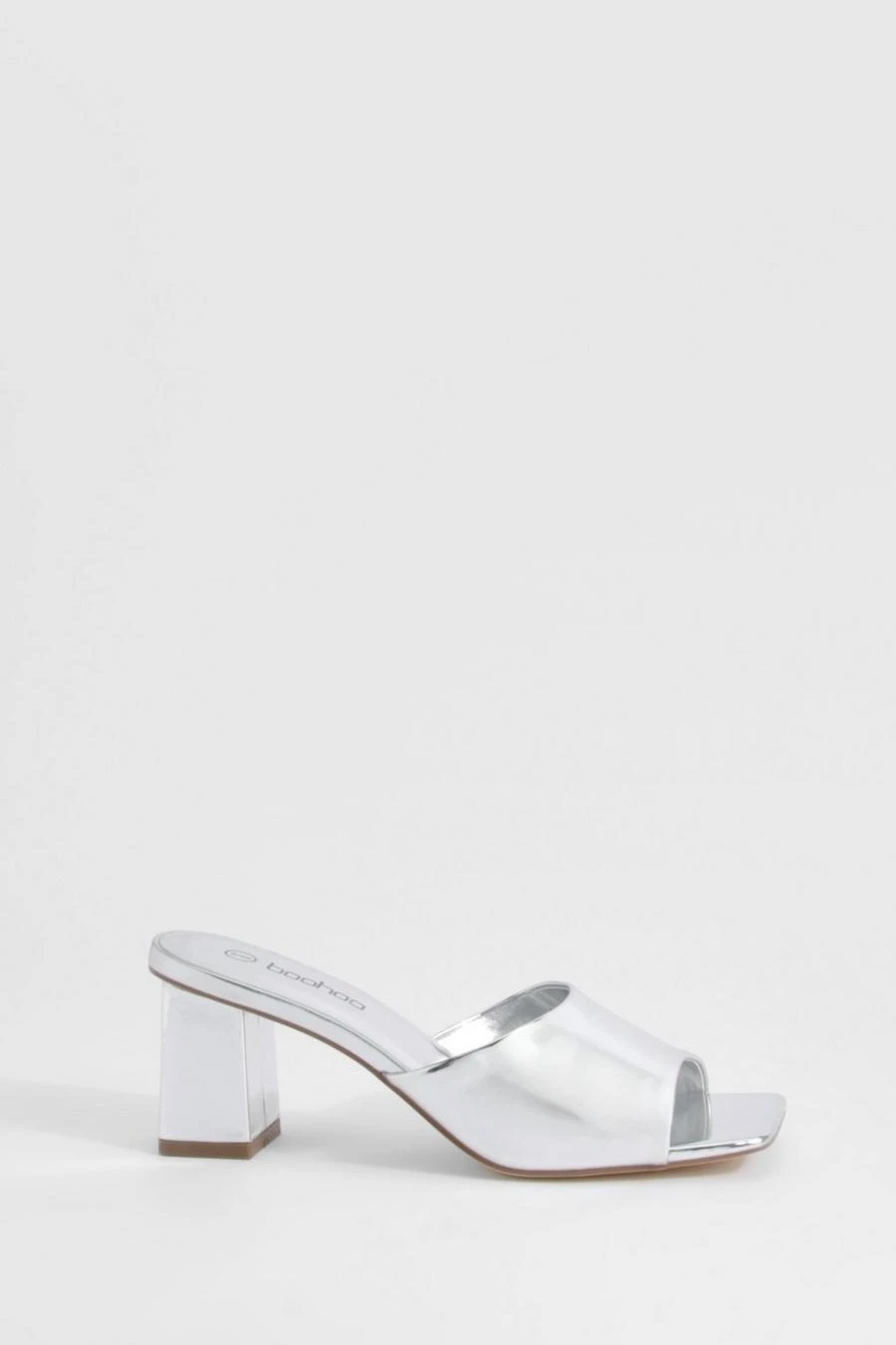 BOOHOO Metallic Low Block Heeled Mule 2 BOOHOO Metallic Low Block Heeled Mule - Image 2
