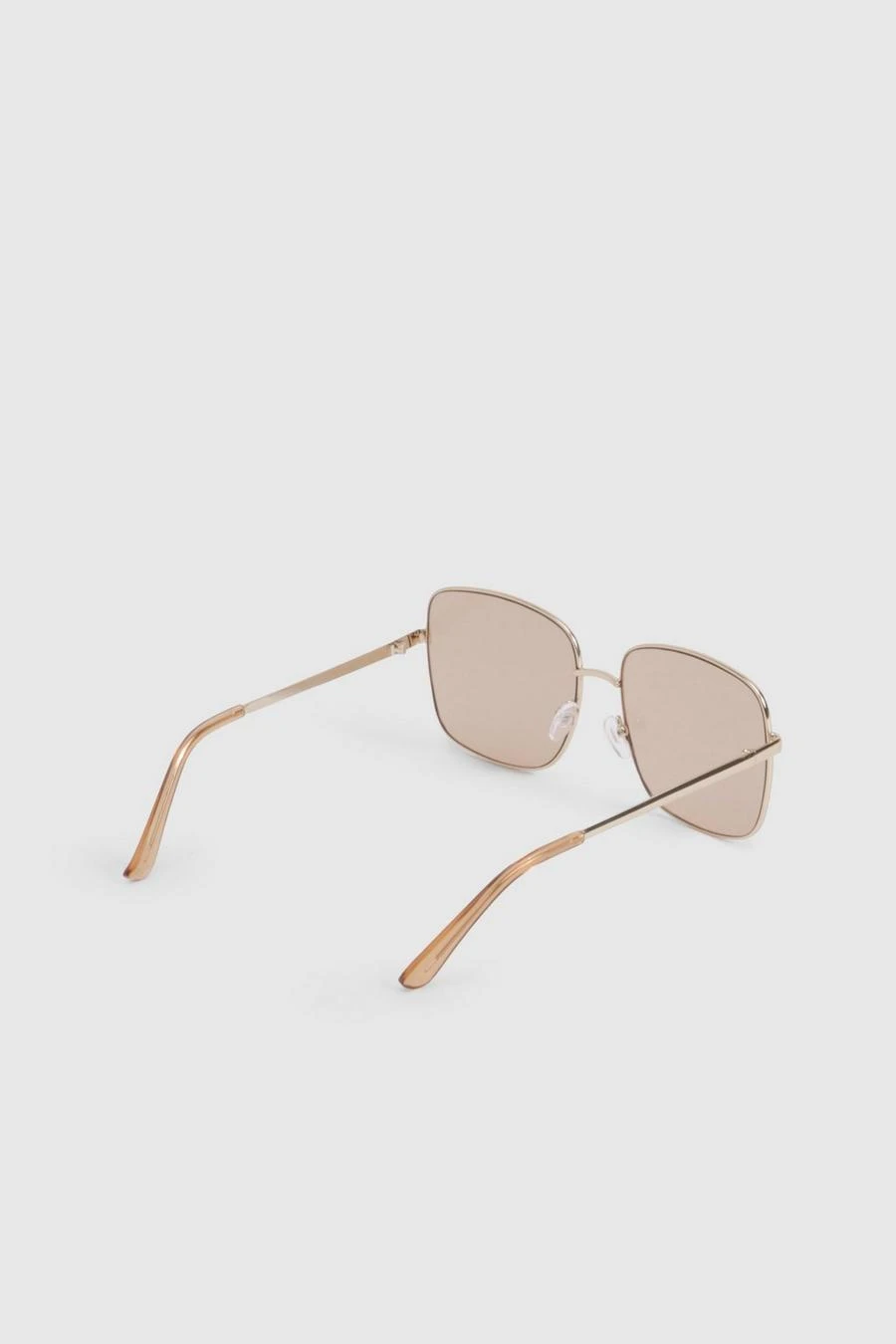 BOOHOO Silver Frame Oversized Sunglasses 3 BOOHOO Silver Frame Oversized Sunglasses - Image 3