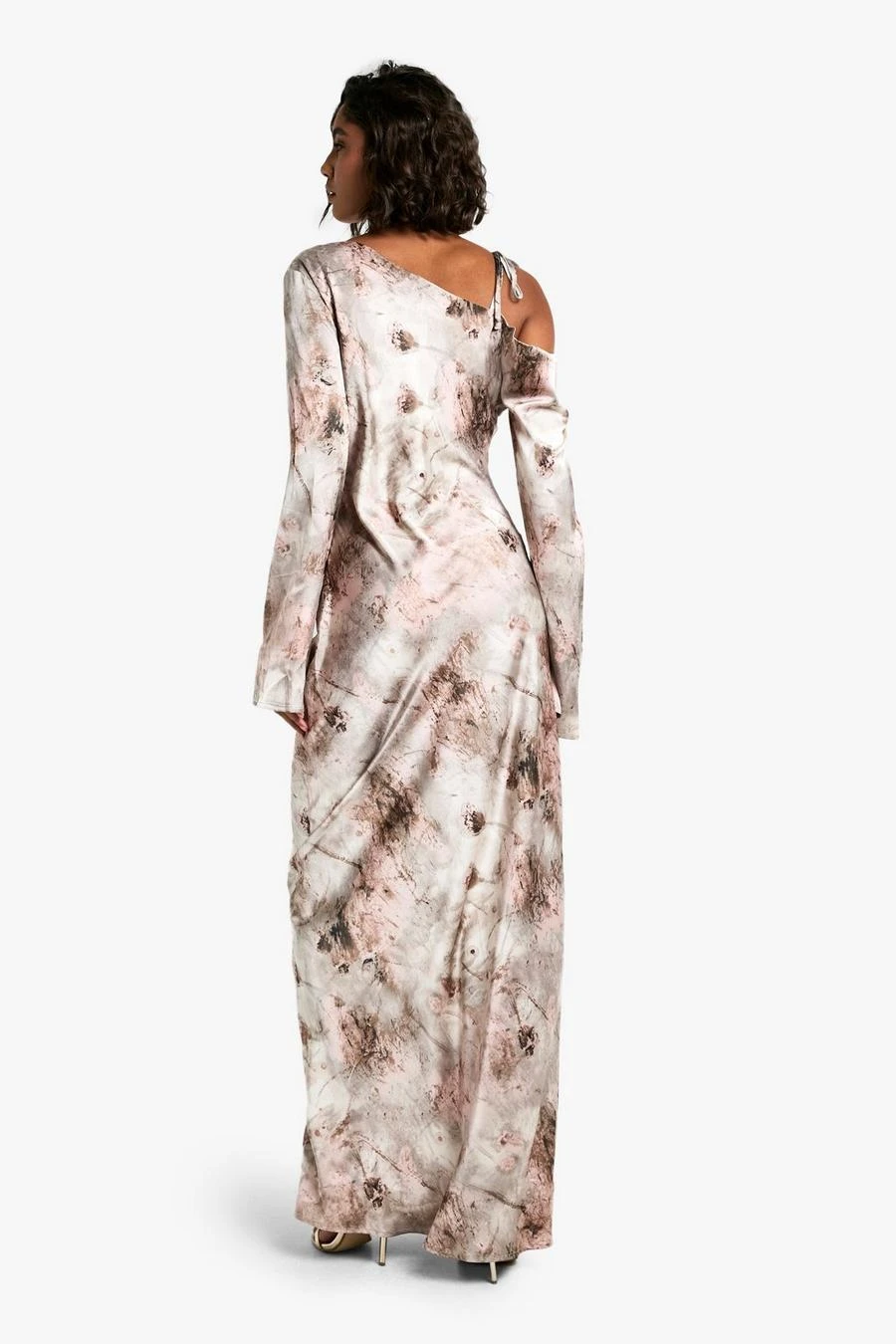 BOOHOO Tall Drape Shoulder Abstract Maxi Dress 2 BOOHOO Tall Drape Shoulder Abstract Maxi Dress - Image 2