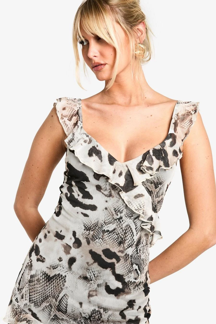 BOOHOO Animal Mix Mesh Ruffle Maxi Dress 4 BOOHOO Animal Mix Mesh Ruffle Maxi Dress - Image 4