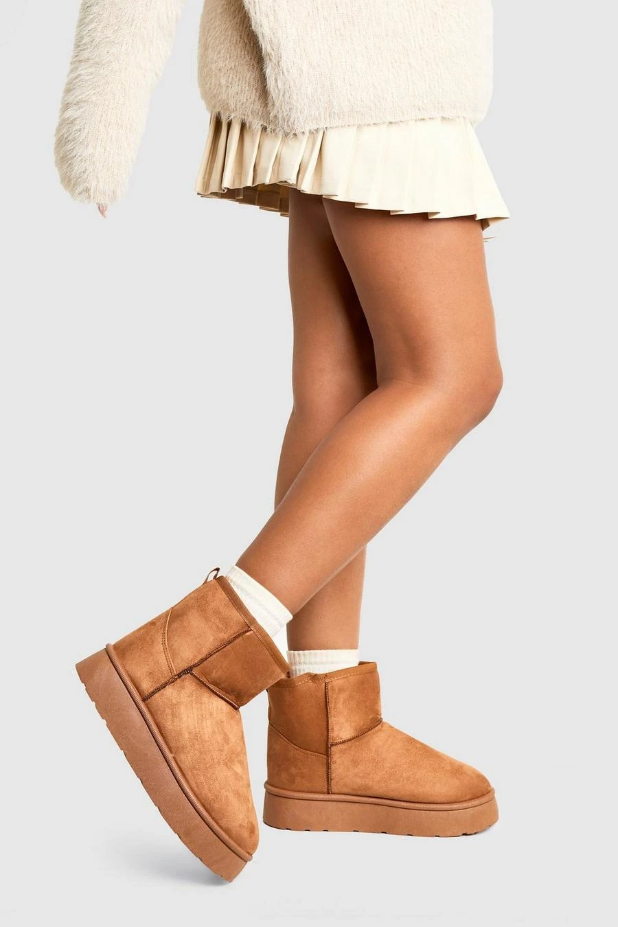 BOOHOO Wide Fit Platform Mini Cosy Boots 1 BOOHOO Wide Fit Platform Mini Cosy Boots