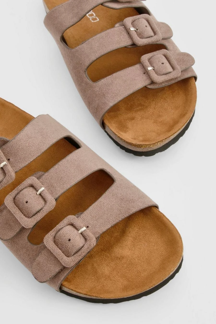 BOOHOO Wide Fit Triple Strap Footbed Sliders 4 BOOHOO Wide Fit Triple Strap Footbed Sliders - Image 4