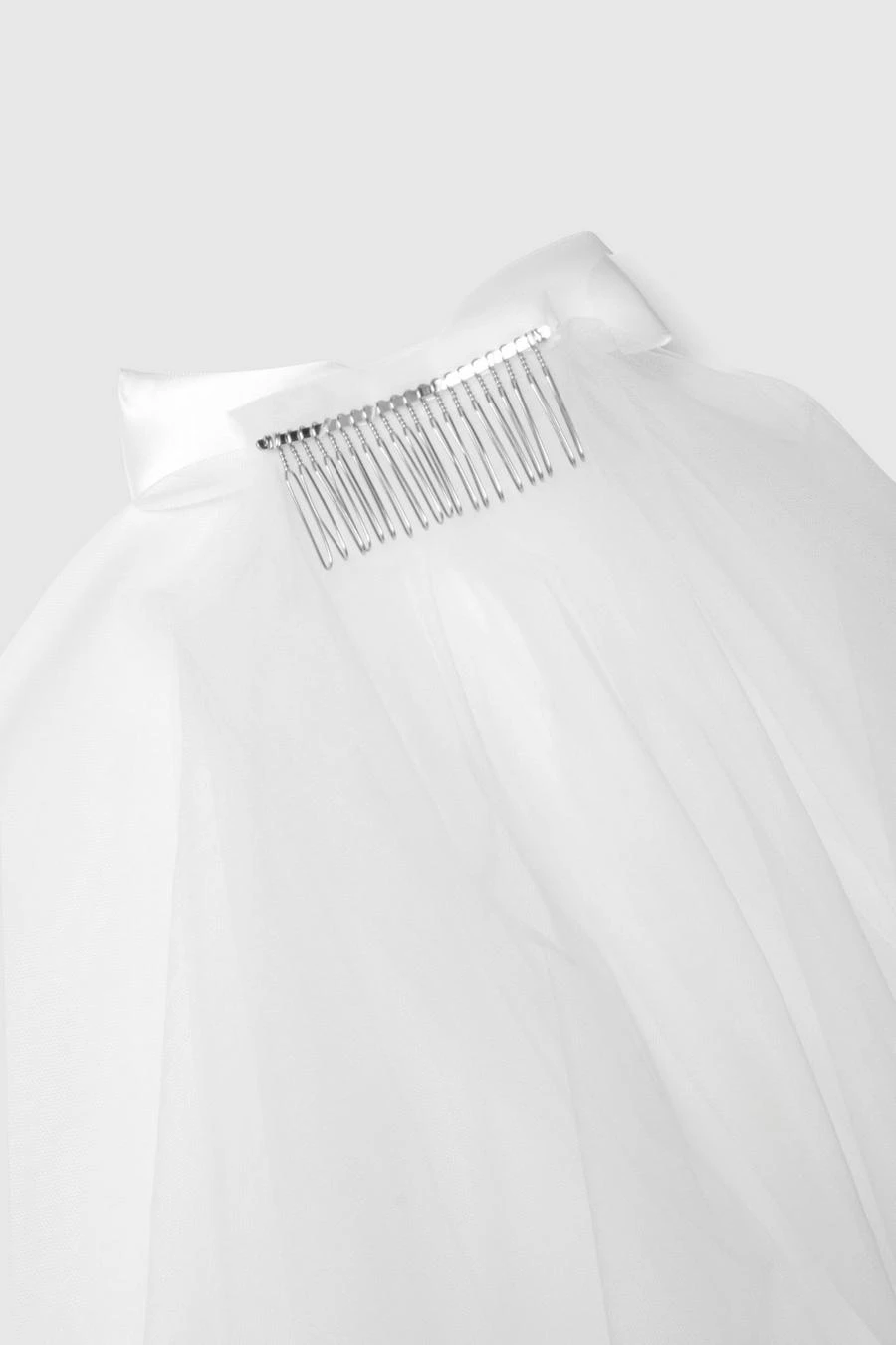 BOOHOO Bow Bridal Veil Hair Clip 3 BOOHOO Bow Bridal Veil Hair Clip - Image 3