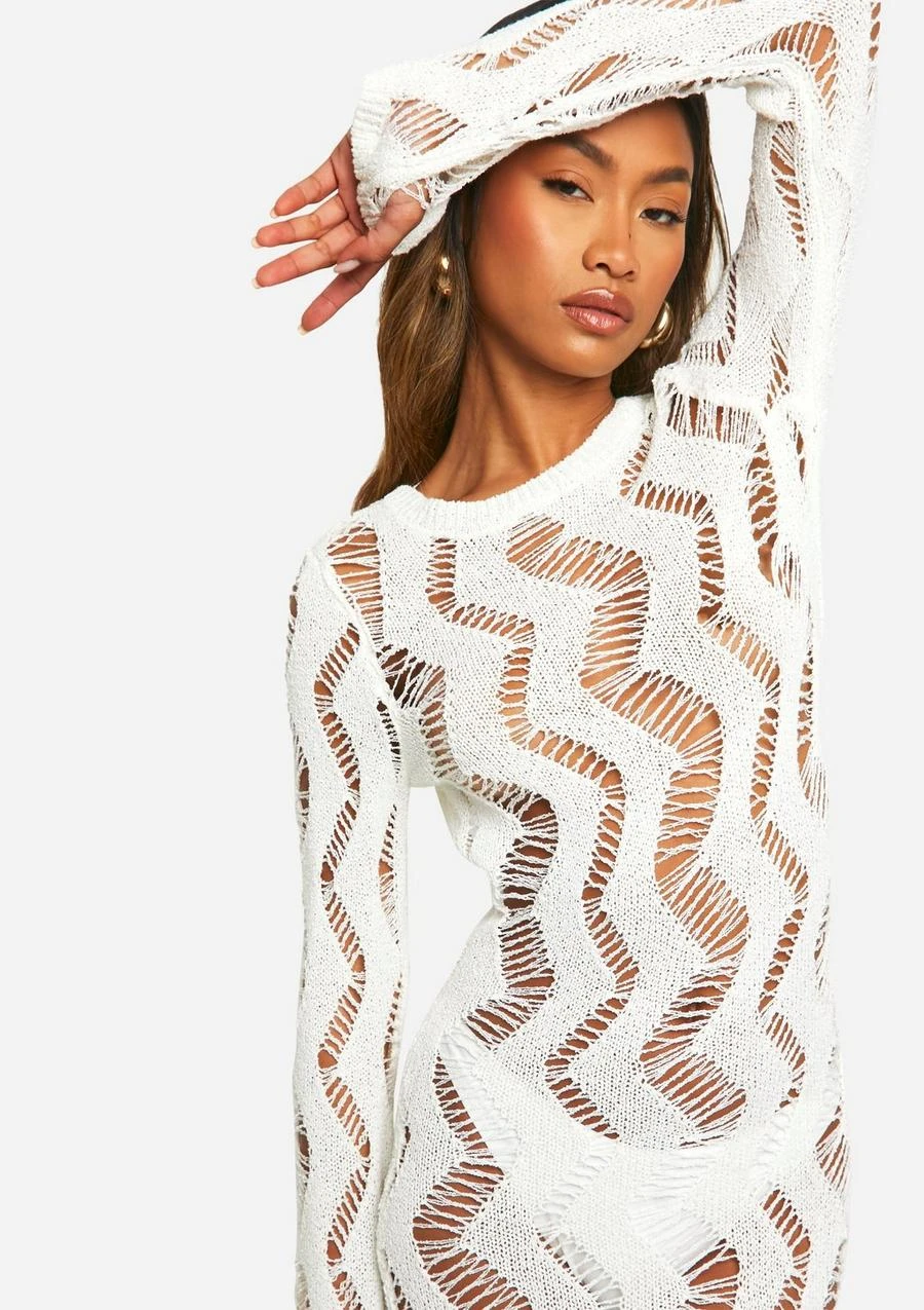 BOOHOO Ladder Scoop Back Maxi Dress 4 BOOHOO Ladder Scoop Back Maxi Dress - Image 4