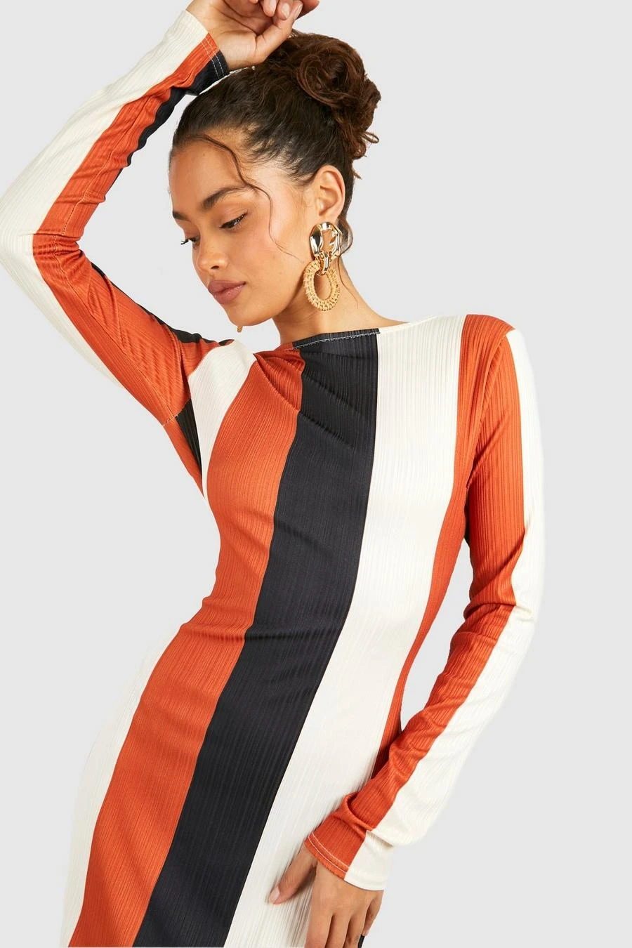 BOOHOO Low Back Scoop Stripe Rib Maxi Dress 4 BOOHOO Low Back Scoop Stripe Rib Maxi Dress - Image 4