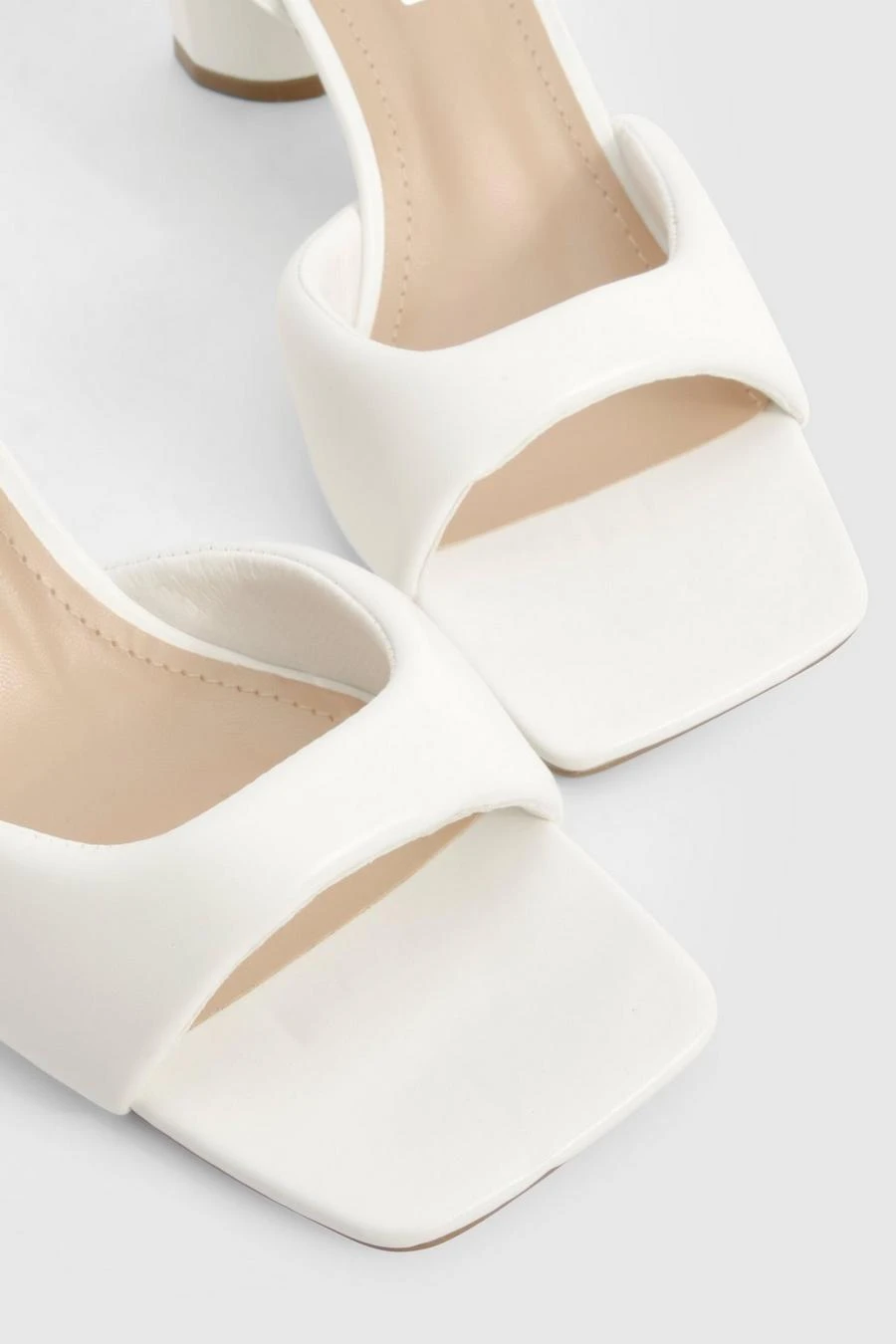 BOOHOO Padded Strap Flat Heel Sandals 4 BOOHOO Padded Strap Flat Heel Sandals - Image 4